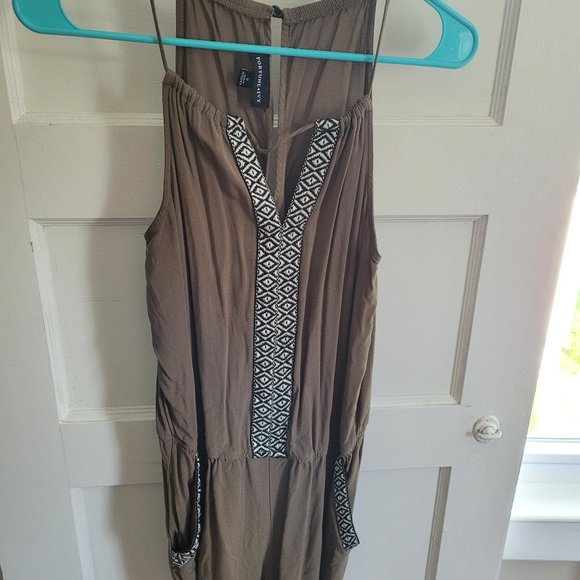 FORTUNE + IVY Danice Embroidery Trim Keyhole Romper - Picture 2 of 6